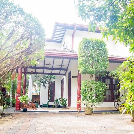 Villa Aanya Hikkaduwa Luaran gambar