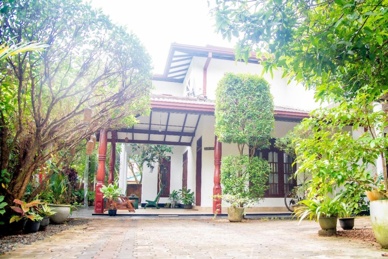 Villa Aanya Hikkaduwa Luaran gambar